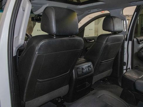 Used 2019 GMC Yukon SLT image 9