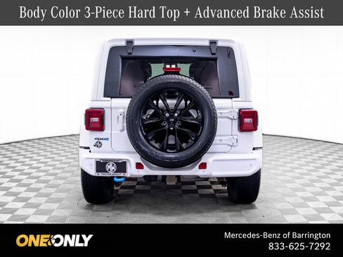 Used 2021 Jeep Wrangler Unlimited Sahara AWD/4WD image 4