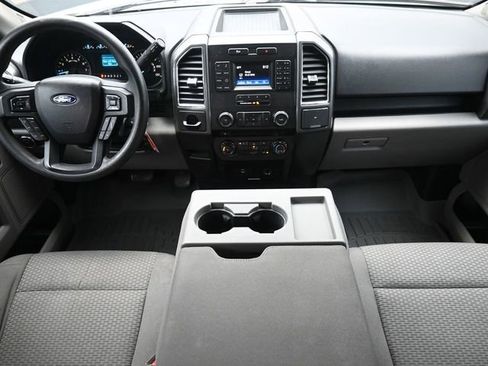 Used 2016 Ford F150 XLT image 19