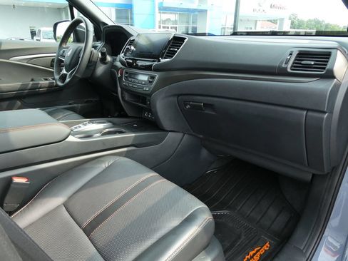 Used 2024 Honda Ridgeline TrailSport image 17