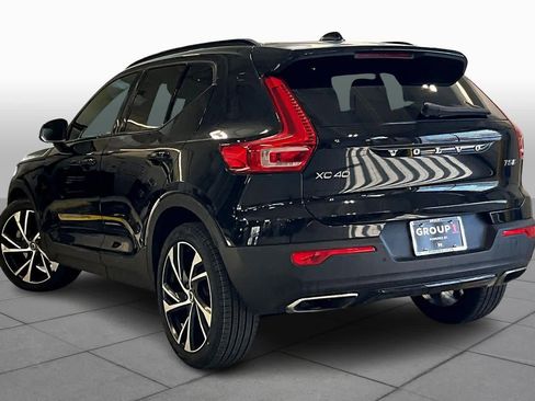 Used 2020 Volvo XC40 T5 R-Design w/ Protection Package AWD/4WD image 12