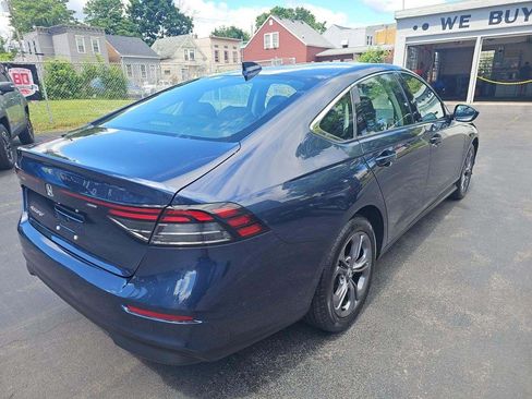 Used 2023 Honda Accord EX image 3