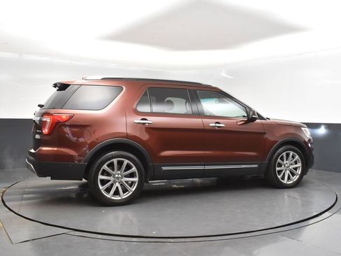 Used 2016 Ford Explorer Limited w/ Equipment Group 301A image 8
