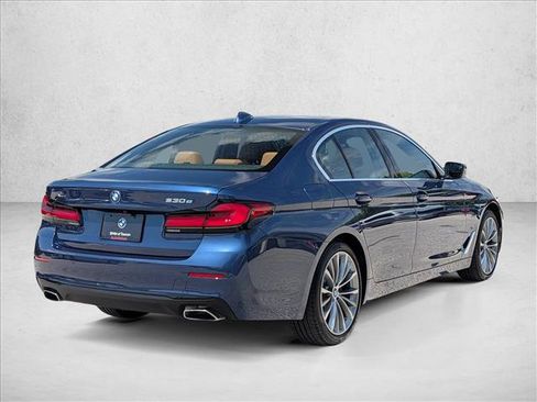 Used 2023 BMW 530e xDrive w/ Premium Package AWD/4WD image 5