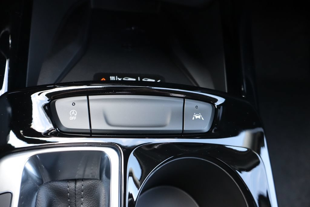 New 2026 Chevrolet Trax ACTIV w/ Sunroof Package FWD image 10