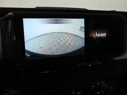 Used 2024 Jeep Wrangler Unlimited Sport AWD/4WD image 6