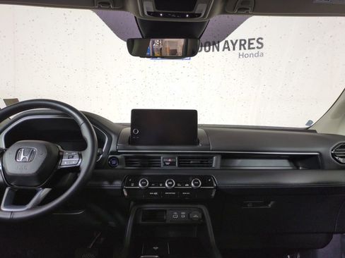 Certified 2024 Honda Pilot EX-L image 18