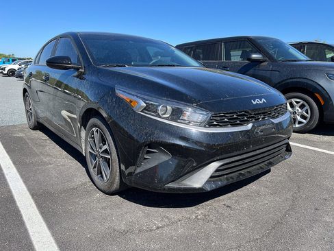 Used 2024 Kia Forte LXS image 8