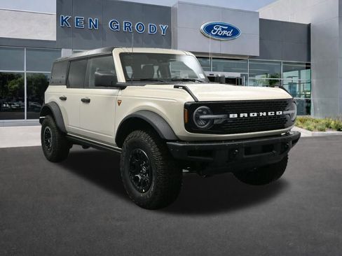 New 2026 Ford Bronco Badlands image 1