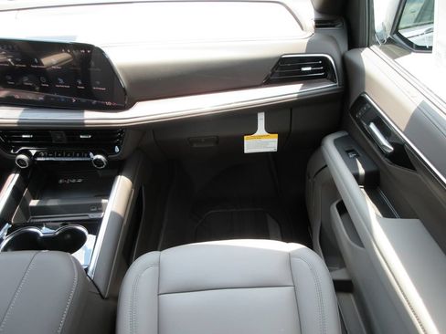 New 2026 Chevrolet Tahoe LT w/ Comfort Package AWD/4WD image 17