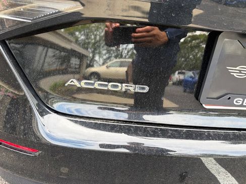 Used 2025 Honda Accord SE image 8