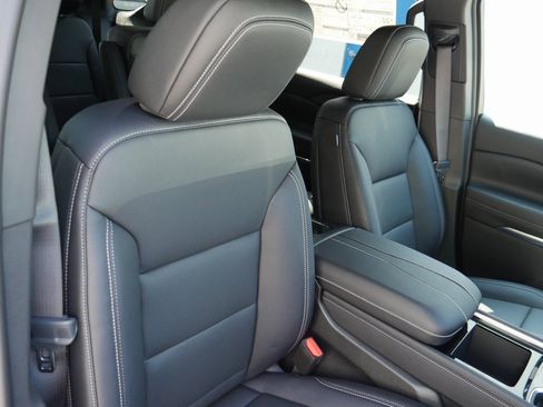 New 2026 Chevrolet Traverse LT w/ Enhanced Driving Package image 21