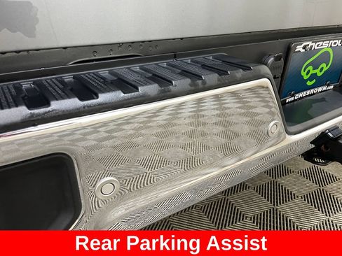 Used 2019 Chevrolet Silverado 1500 LTZ w/ LTZ Plus Package AWD/4WD image 18