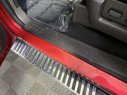 Used 2012 Ford F150 Lariat w/ Lariat Chrome Pkg image 24