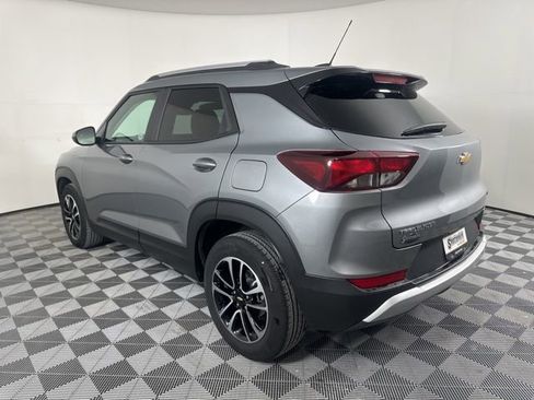 Used 2025 Chevrolet TrailBlazer LT image 5