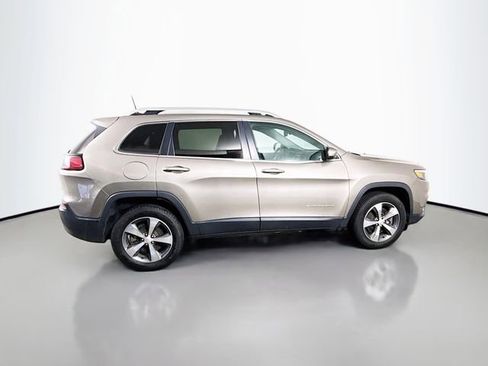 Used 2019 Jeep Cherokee Limited image 5