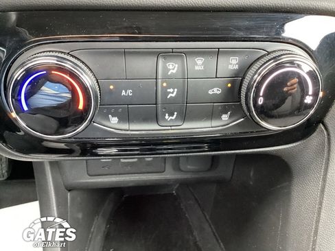 Used 2023 Buick Encore GX Preferred w/ Cold Weather Comfort Package FWD image 19