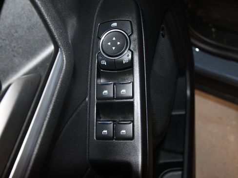 Used 2025 Ford Escape SE w/ PHEV Premium Package image 6