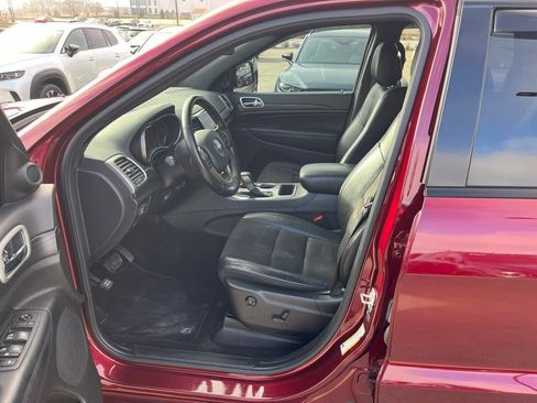 Used 2021 Jeep Grand Cherokee Laredo X image 11