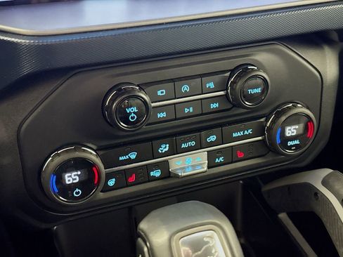 Used 2023 Ford Bronco Outer Banks w/ Sasquatch Package image 19