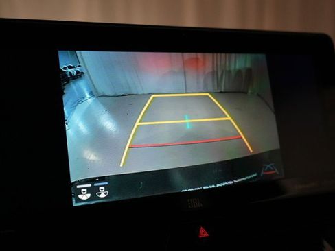 Used 2021 Toyota Venza XLE image 50