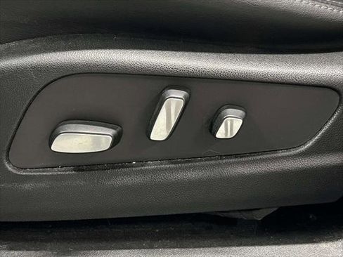 Used 2022 Cadillac XT6 Premium Luxury image 20