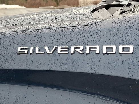 Used 2023 Chevrolet Silverado 1500 LT image 30