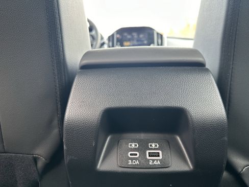 Used 2024 Subaru Crosstrek 2.0i Premium image 36