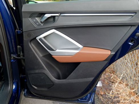 Used 2022 Audi Q3 2.0T Premium image 30