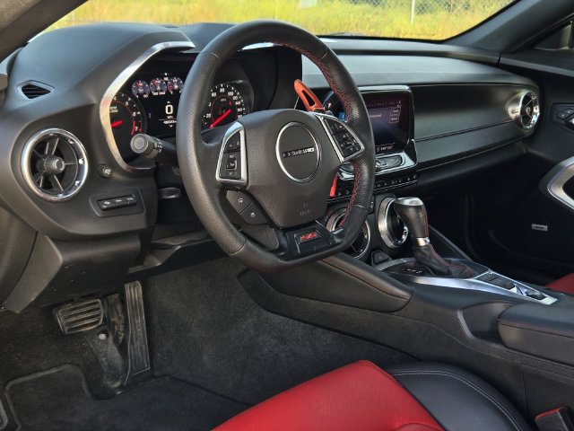 Used 2020 Chevrolet Camaro SS RWD image 14