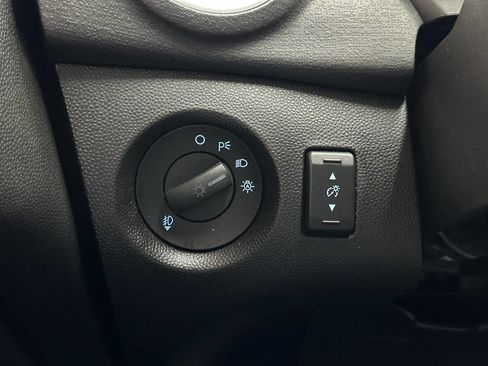 Used 2017 Ford Fiesta SE w/ Equipment Group 201A image 25