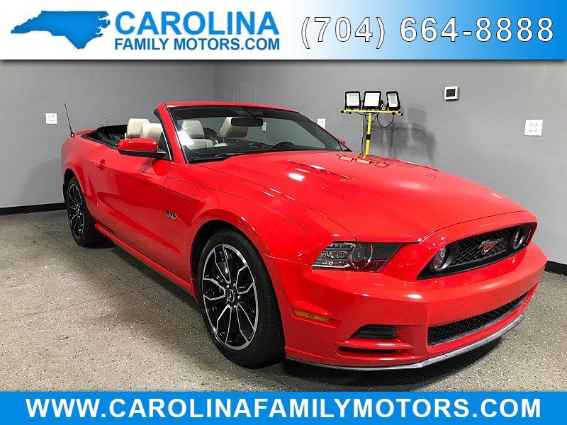 Used 2013 Ford Mustang GT Premium RWD image 1
