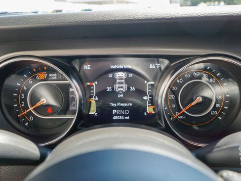 Used 2021 Jeep Wrangler Unlimited Sport image 18