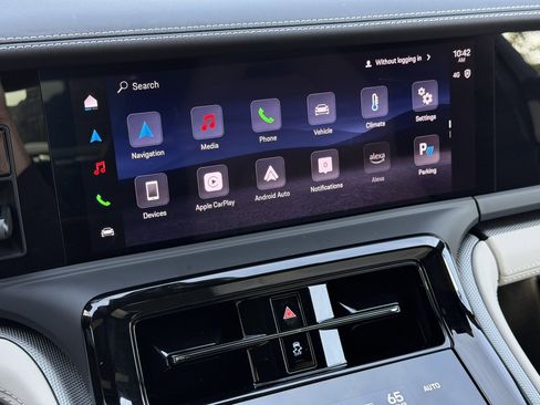 Certified 2026 Porsche Panamera image 18