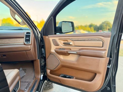 Used 2019 RAM 1500 Limited AWD/4WD image 34
