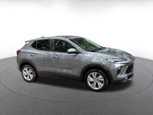 Used 2025 Buick Encore GX Preferred FWD image 2