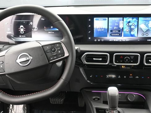 New 2026 Nissan Sentra SR w/ SR Premium Package FWD image 14