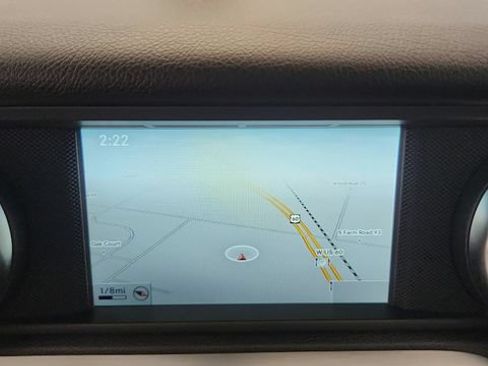 Used 2014 Mercedes-Benz SLK 250 image 17