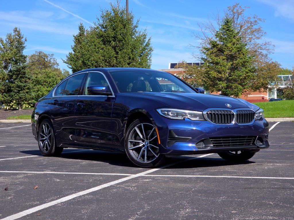 Used 2020 BMW 330i xDrive Sedan w/ Convenience Package AWD/4WD image 5