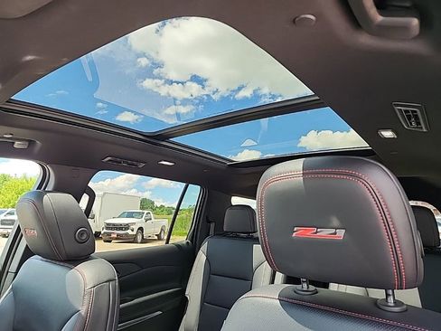 Certified 2024 Chevrolet Traverse Z71 AWD/4WD image 43