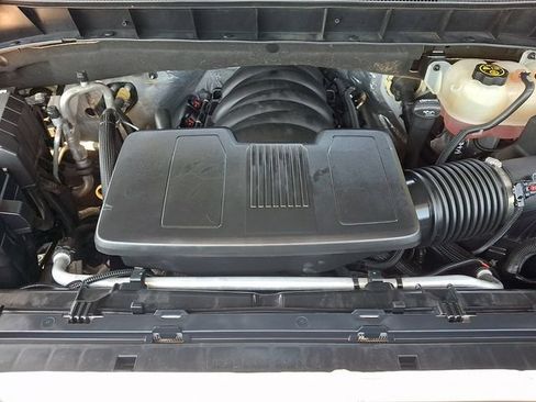 Used 2019 Chevrolet Silverado 1500 LT Trail Boss w/ Convenience Package AWD/4WD image 32