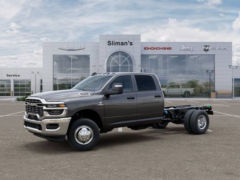 New 2026 RAM 3500 Tradesman AWD/4WD image 2