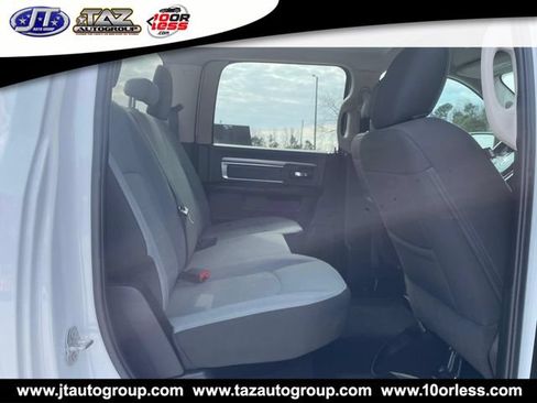 Used 2021 RAM 1500 Classic SLT RWD image 12
