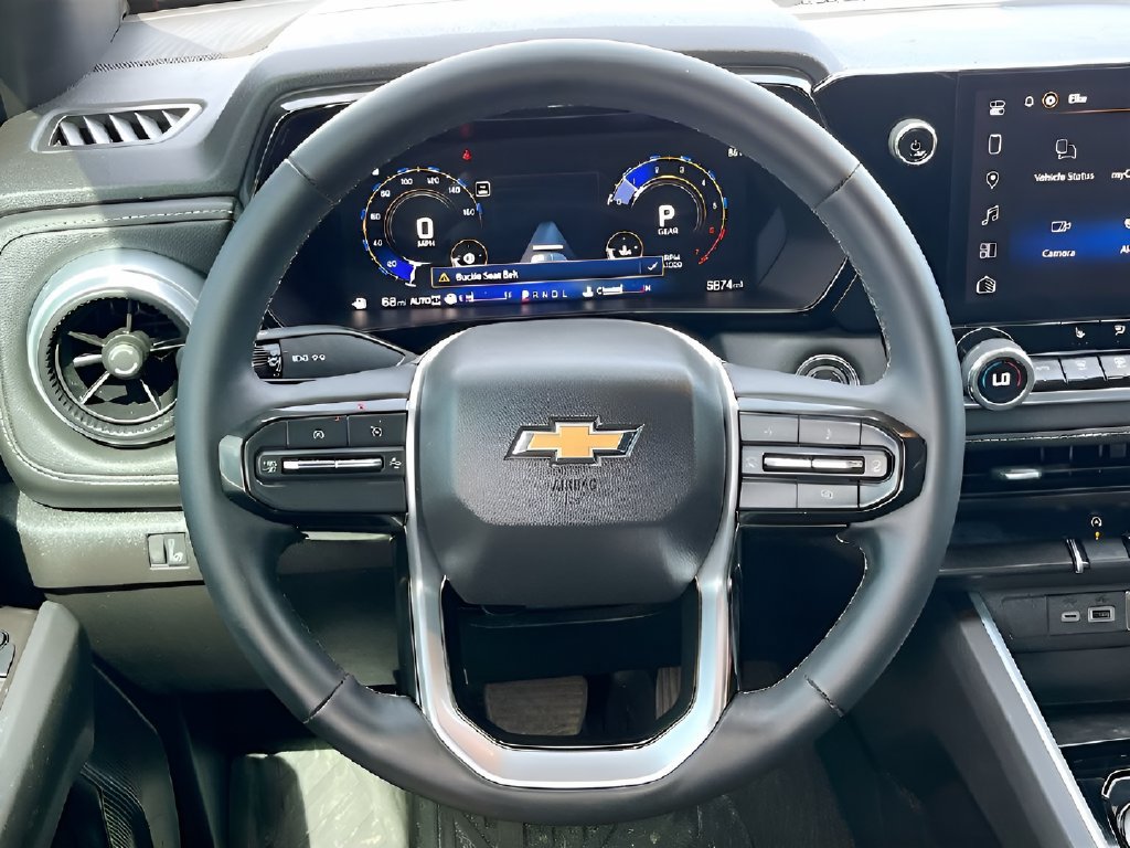 Used 2025 Chevrolet Colorado LT AWD/4WD image 11