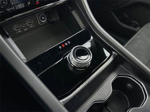 New 2025 Jeep Grand Cherokee L Altitude image 16