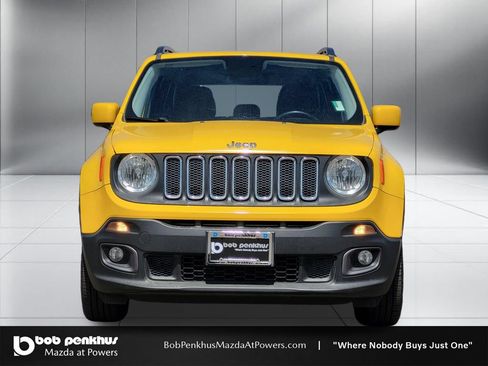 Used 2017 Jeep Renegade Latitude w/ Cold Weather Group AWD/4WD image 22