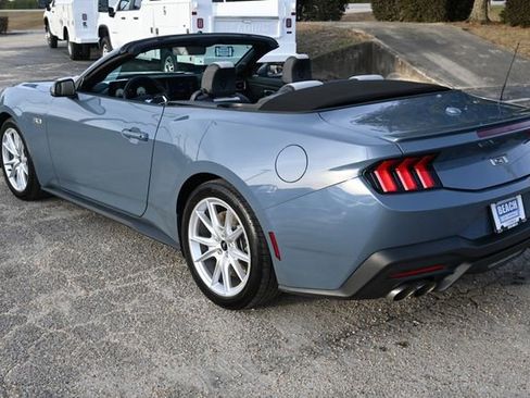 Used 2024 Ford Mustang GT Premium image 3