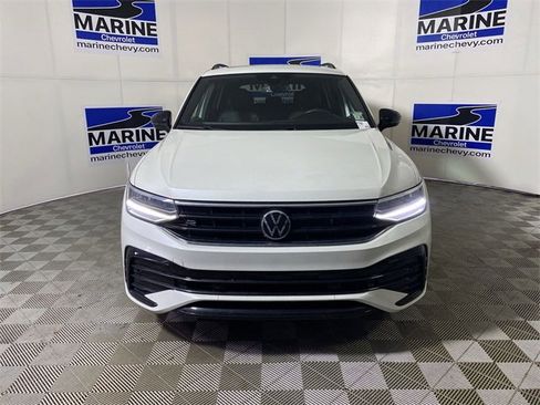 Used 2023 Volkswagen Tiguan SE R-Line image 15