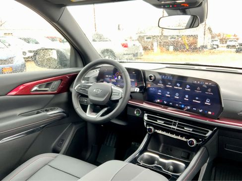 New 2026 Chevrolet Traverse Z71 w/ LPO, Floor Liner Package image 37