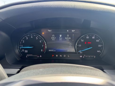 Used 2023 Ford Explorer XLT w/ Equipment Group 202A RWD image 10